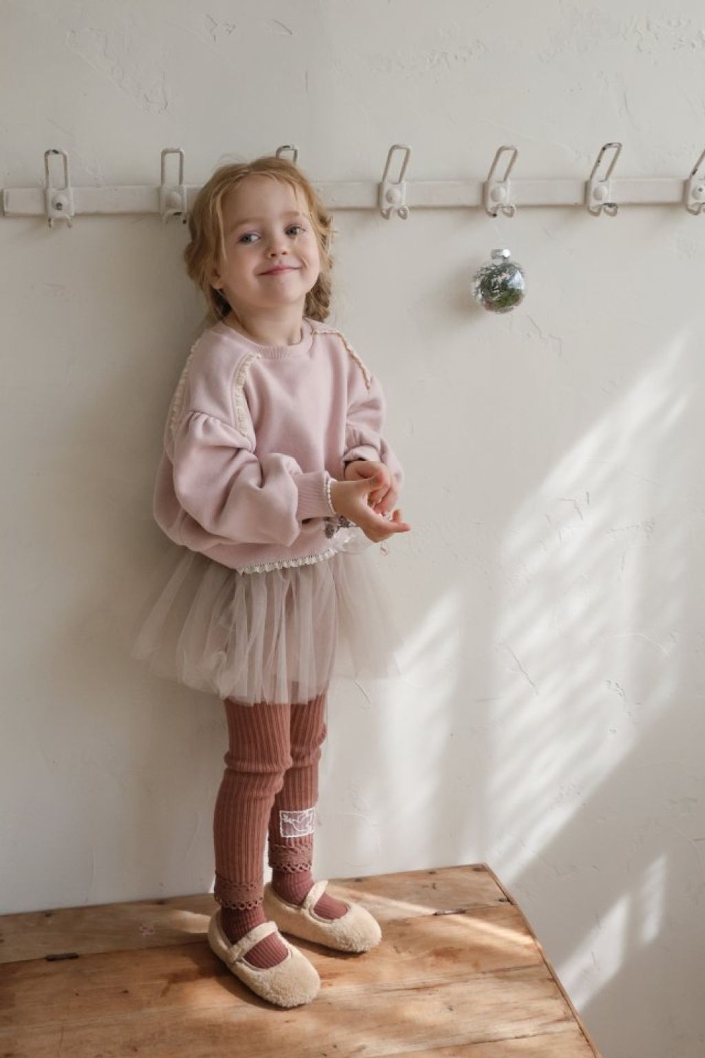 1761809238_8557465657