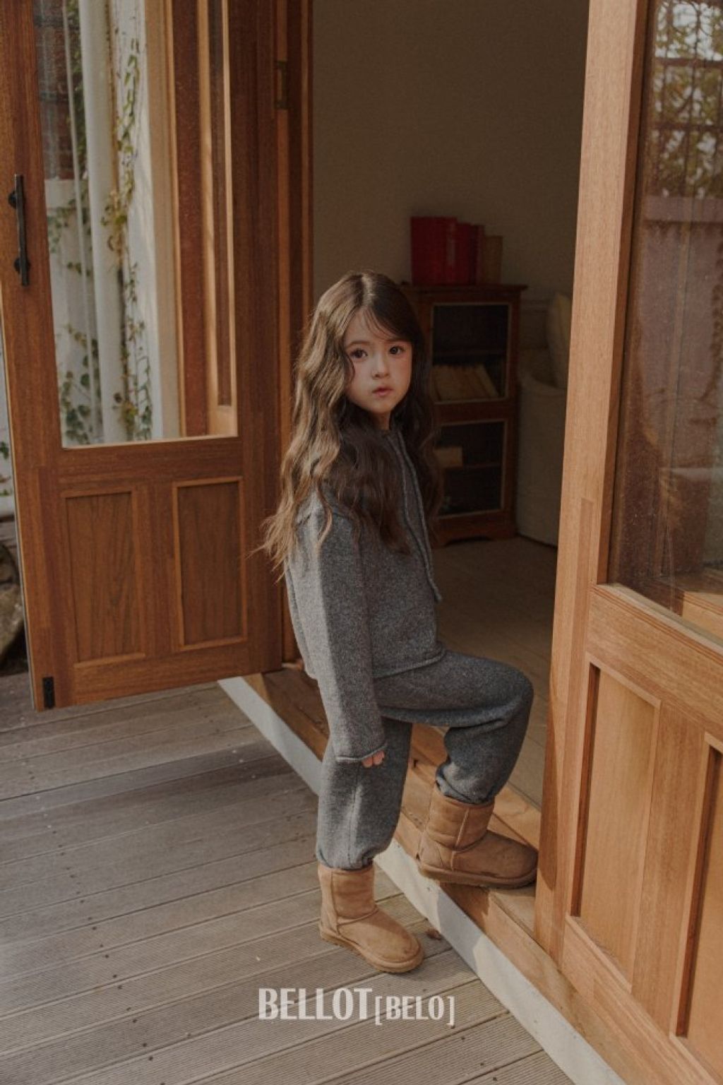 1763014941_2555426016