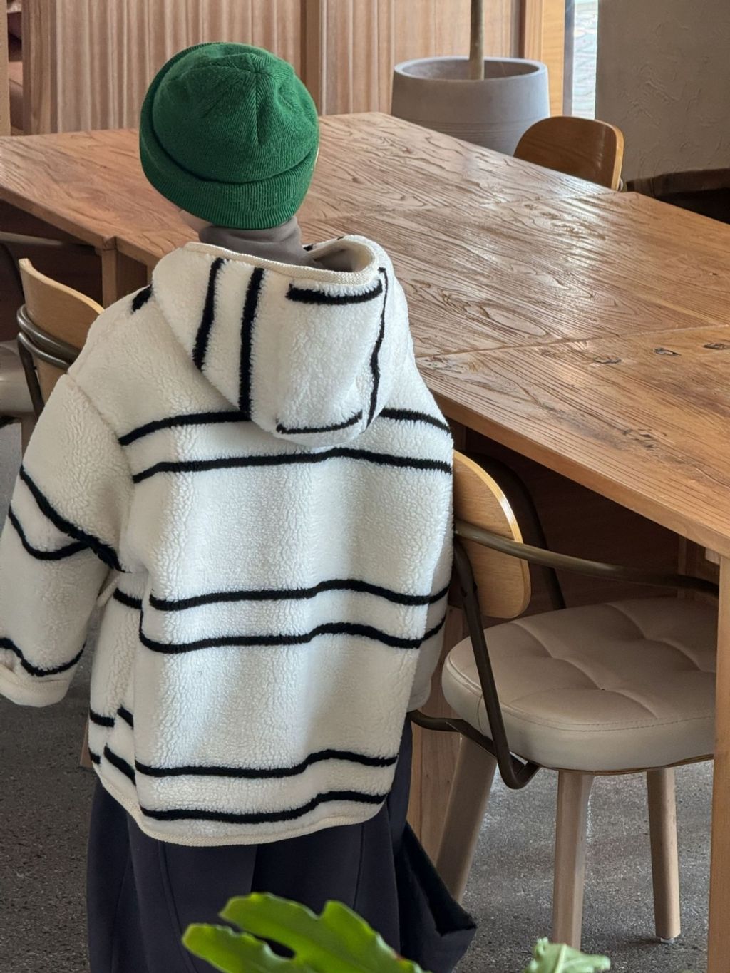 1764920125_2955628063