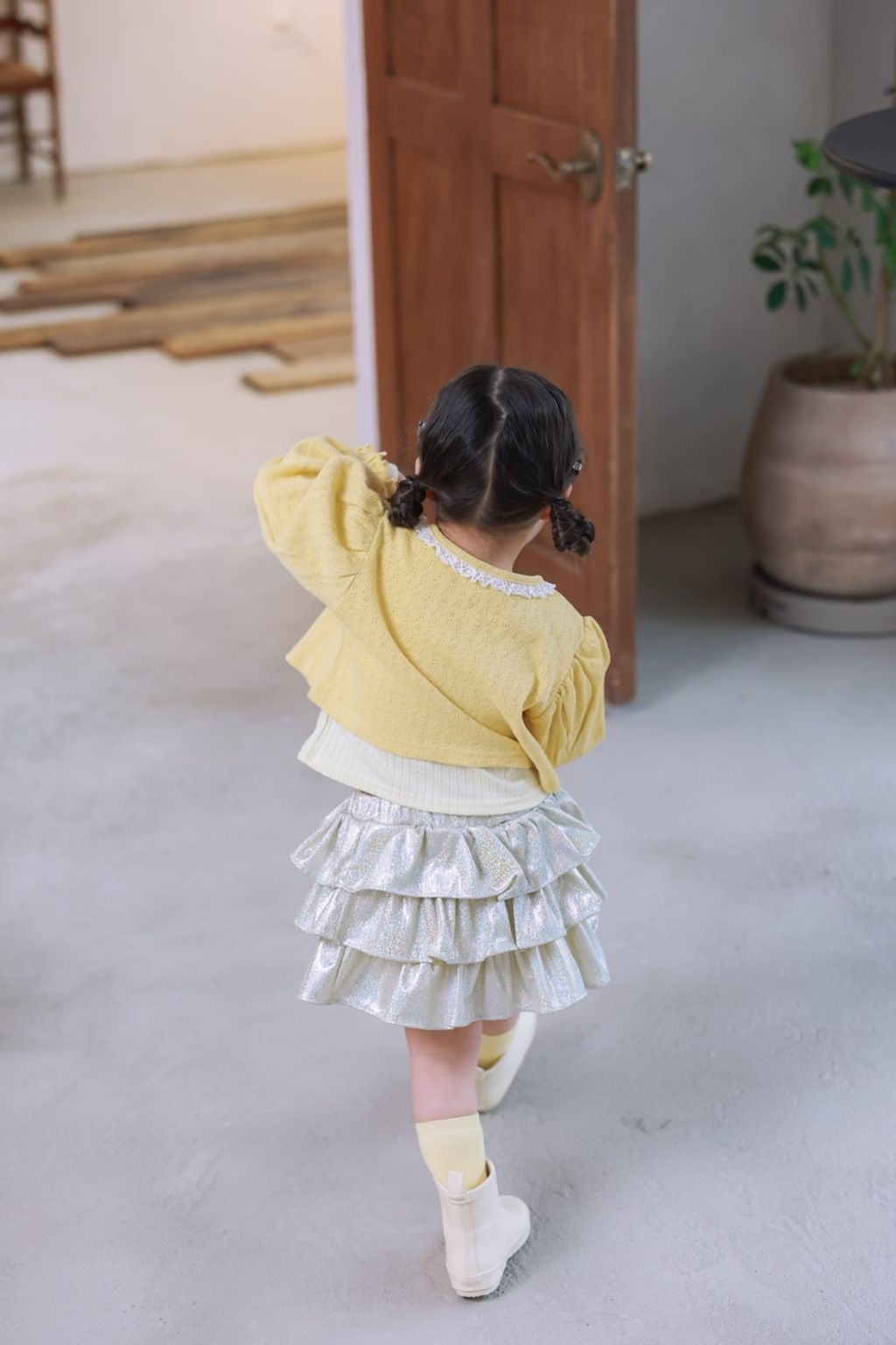 1768548991_2795839833