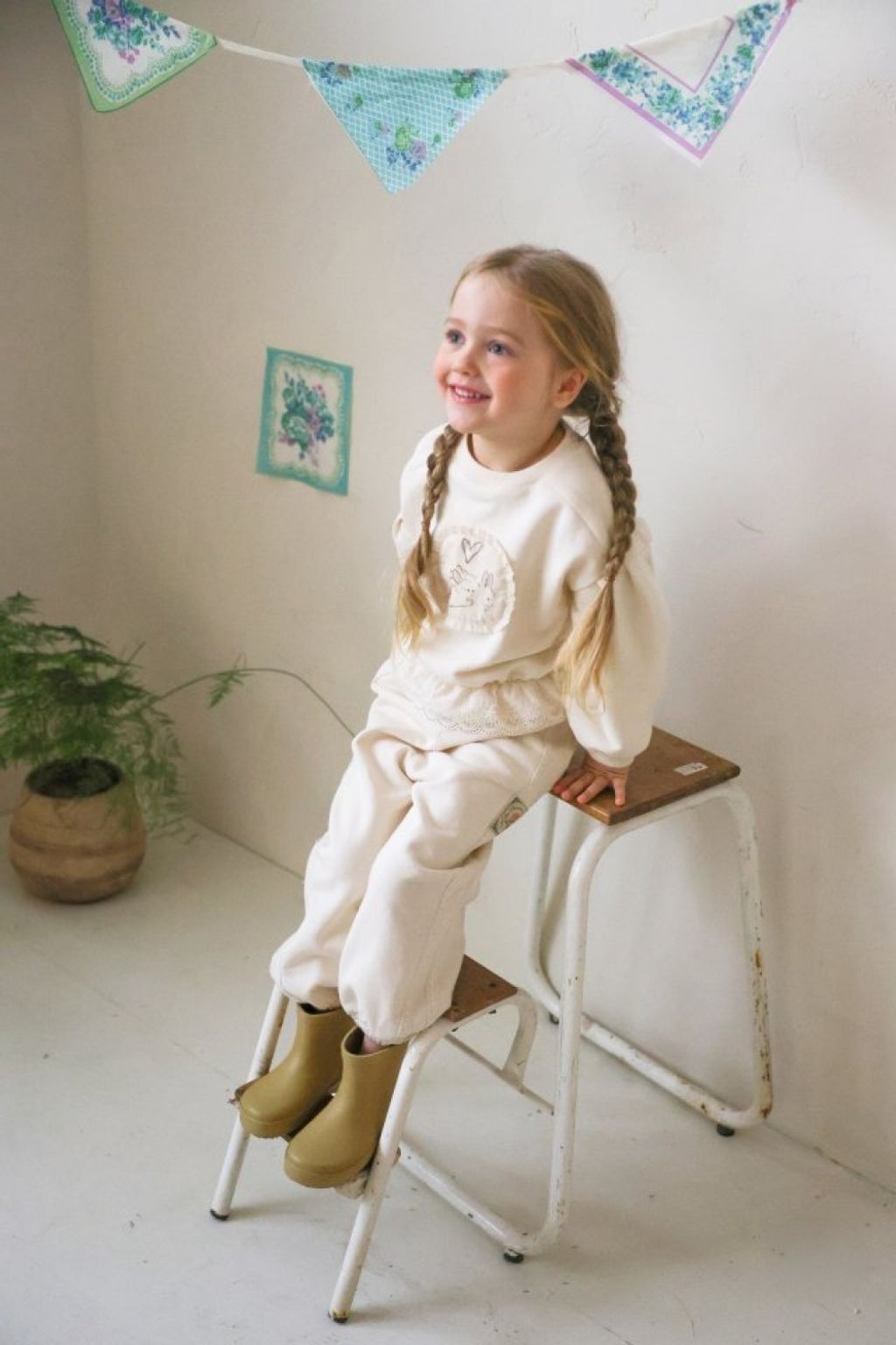 1769753678_8480387920