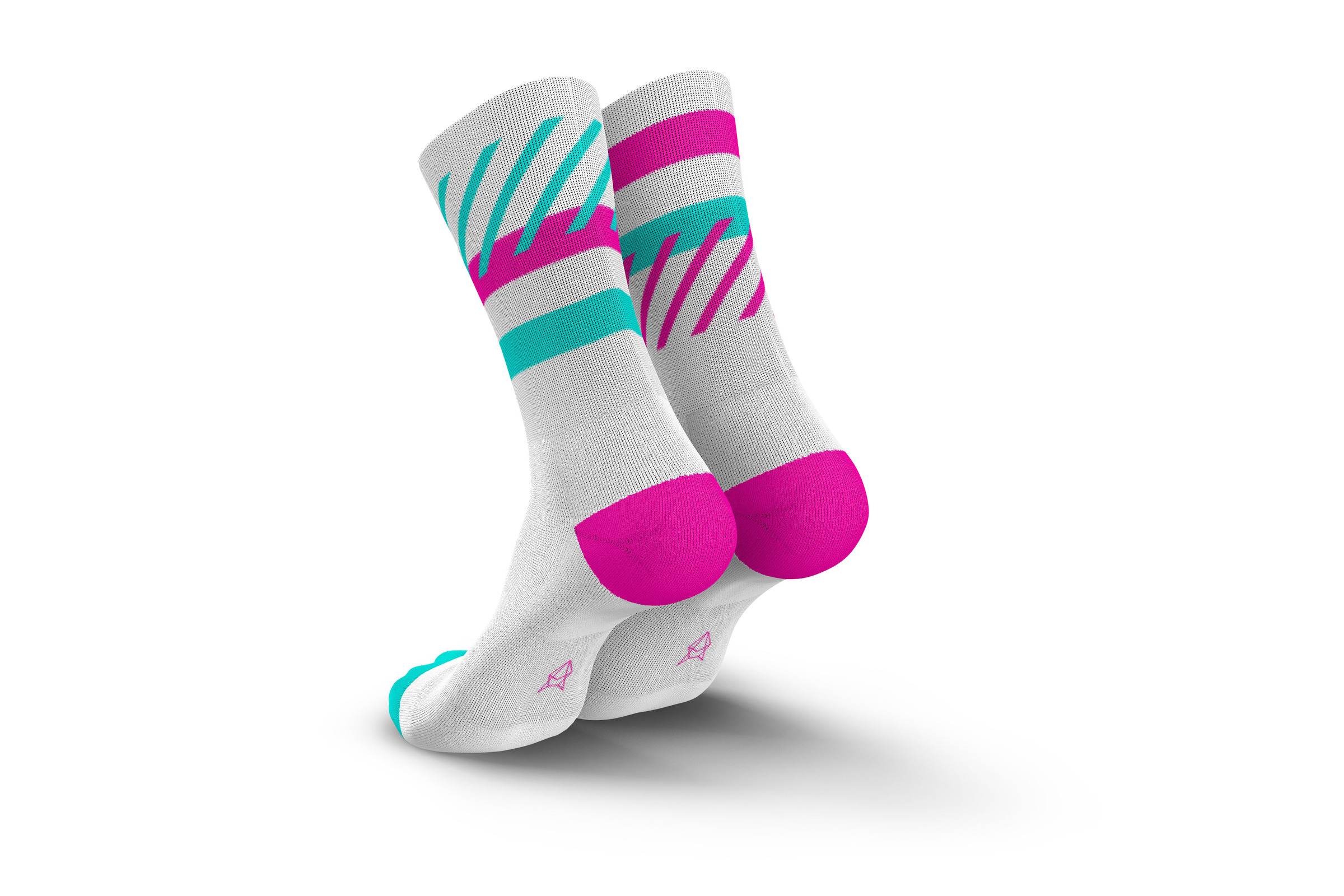 incylence-running-socks-high-cut-disrupts-pink-cyan-2
