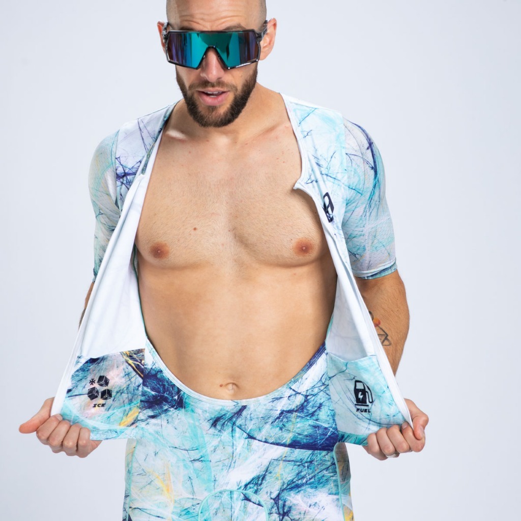 tw-11134207-81zth-mfxixa69t0cvc8