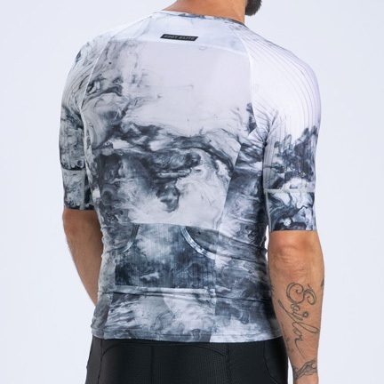 tw-11134207-81zto-mg3i9zhnr0uh2a