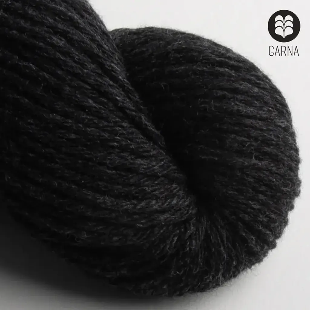 Lammeuld_GARNA_garn_Nobilis2_Morkegra