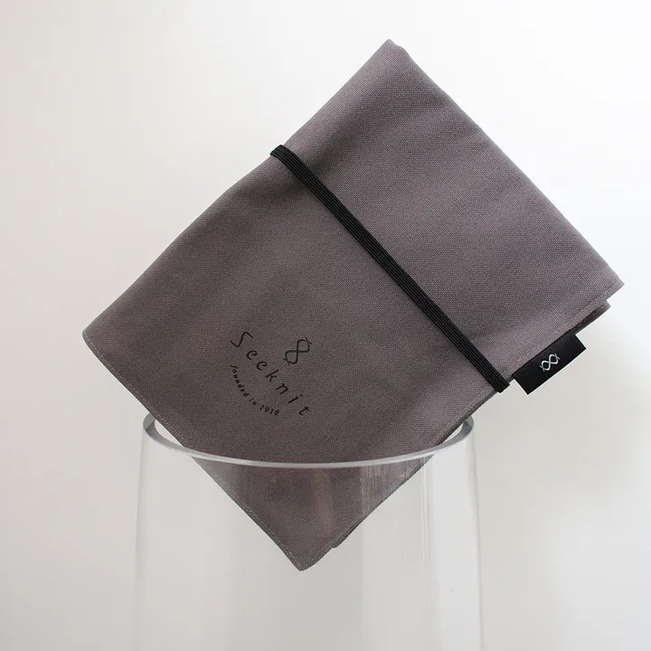 61240_Seeknit Case 2 Dark Gray Color-3