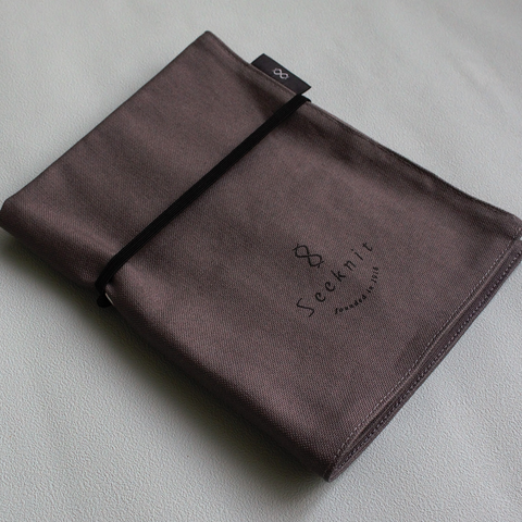 61240_Seeknit Case 2_Dark Gray_Folded_Image-3