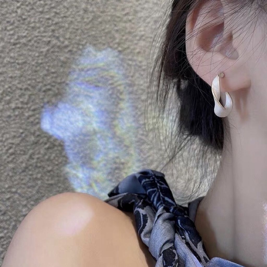 e8954e75f3275f8d17f1d4ddfbc4e235