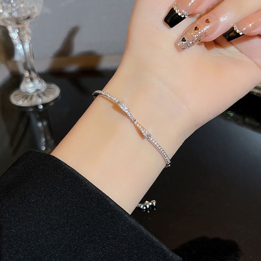 tw-11134207-7r98v-lncodenj1oop6c