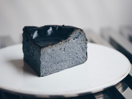 Basque Cheese cake | Tiamomo