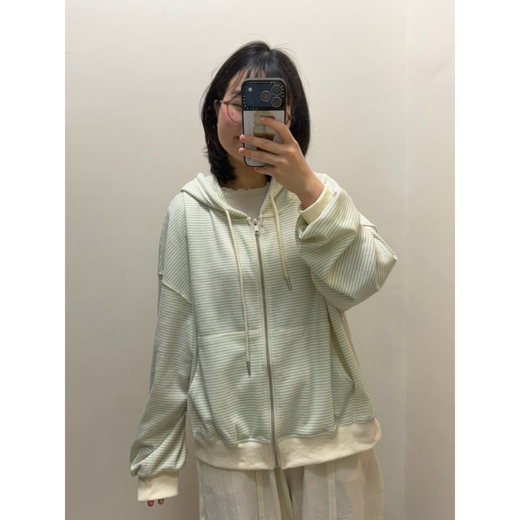 tw-11134207-820ld-mm00wc0ozc3s10