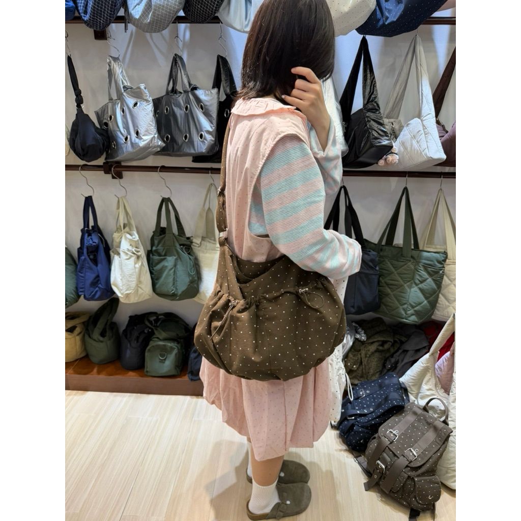 tw-11134207-820l8-mm5gmtb5bz7p08