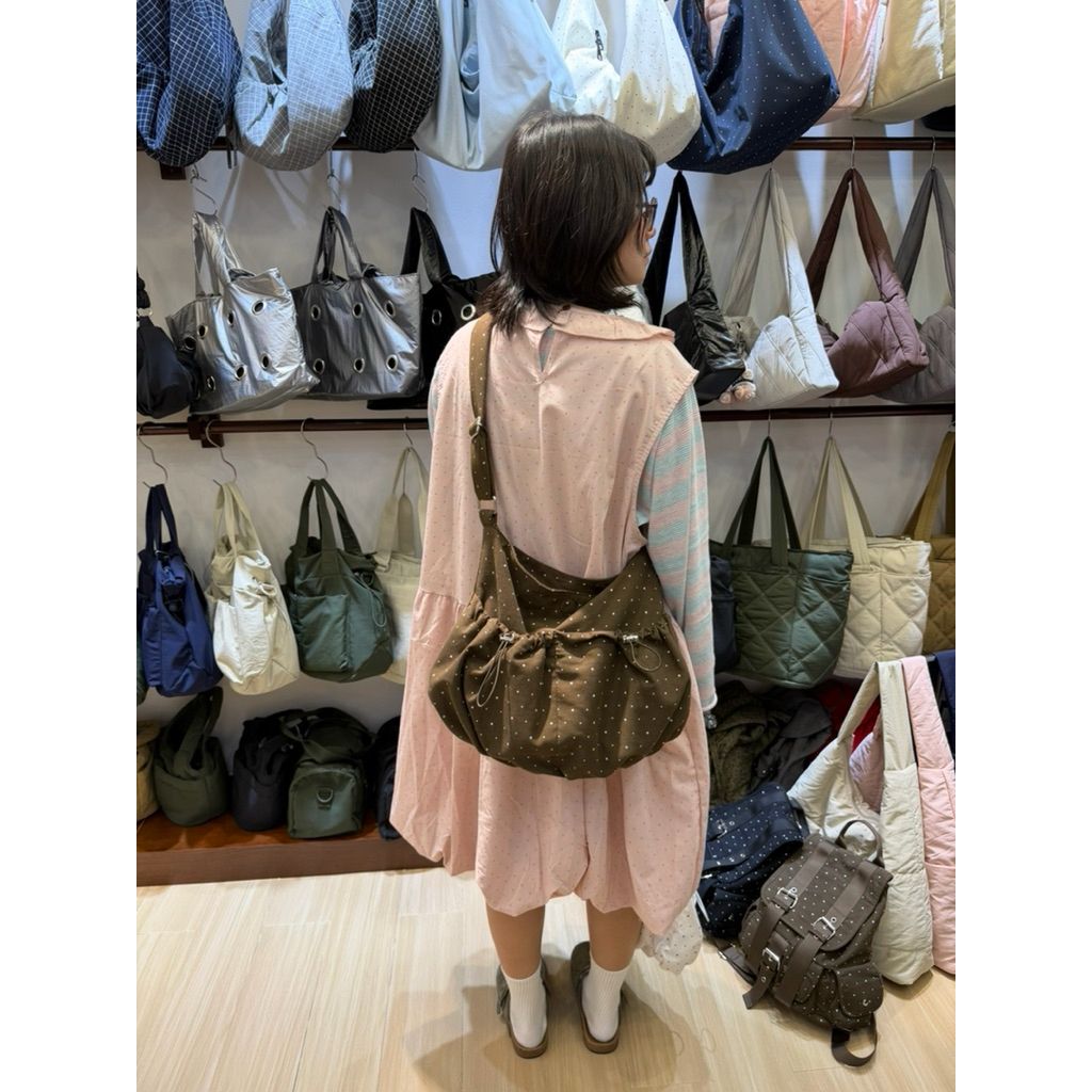 tw-11134207-820la-mmvg9vo30rur62