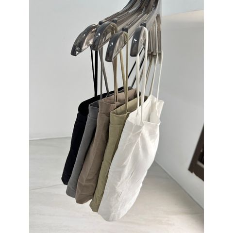 tw-11134207-7qul3-lev0j7q0wizzda