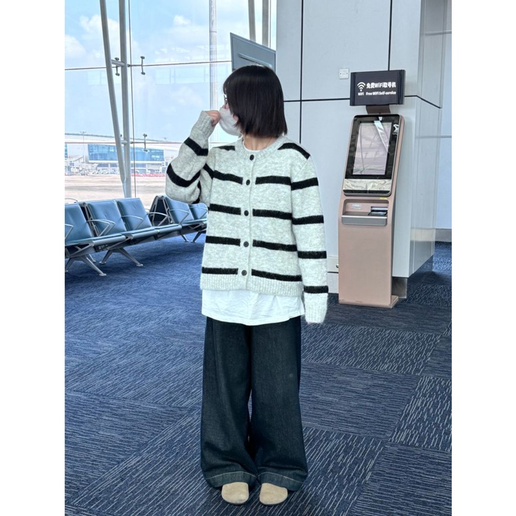 tw-11134207-7ras9-m0qwnt1yzpw359