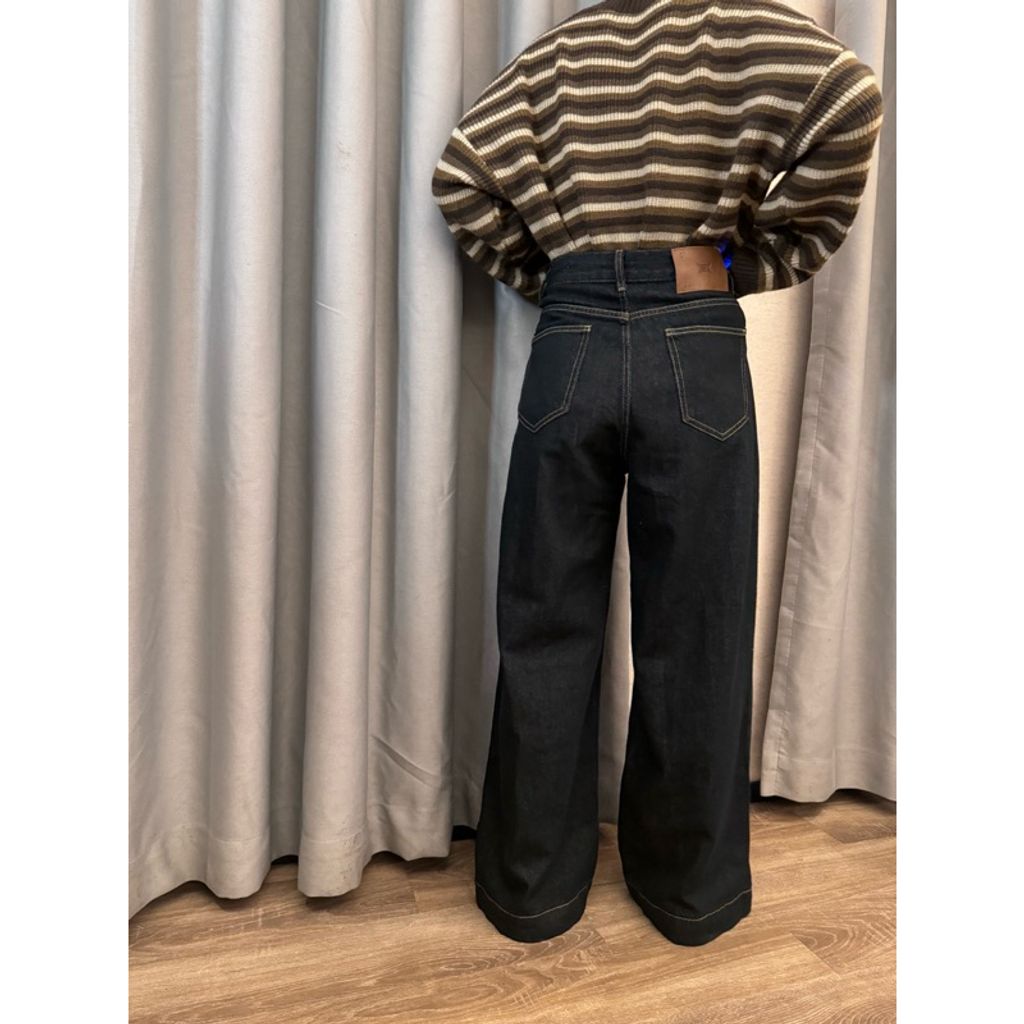 tw-11134207-7rasj-m0qwnt1pgyxz9e