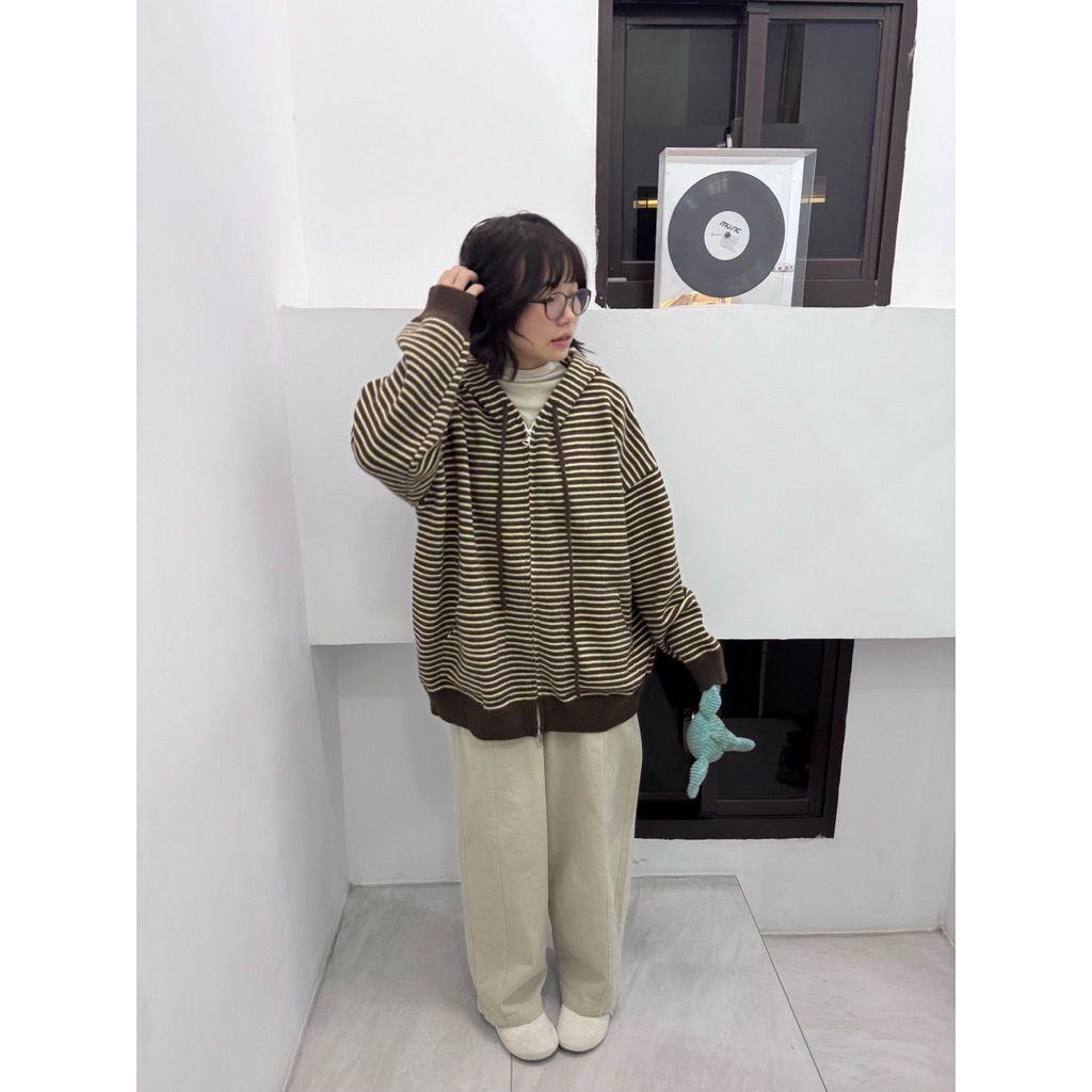 tw-11134207-81ztd-mgfu63udgqoe84