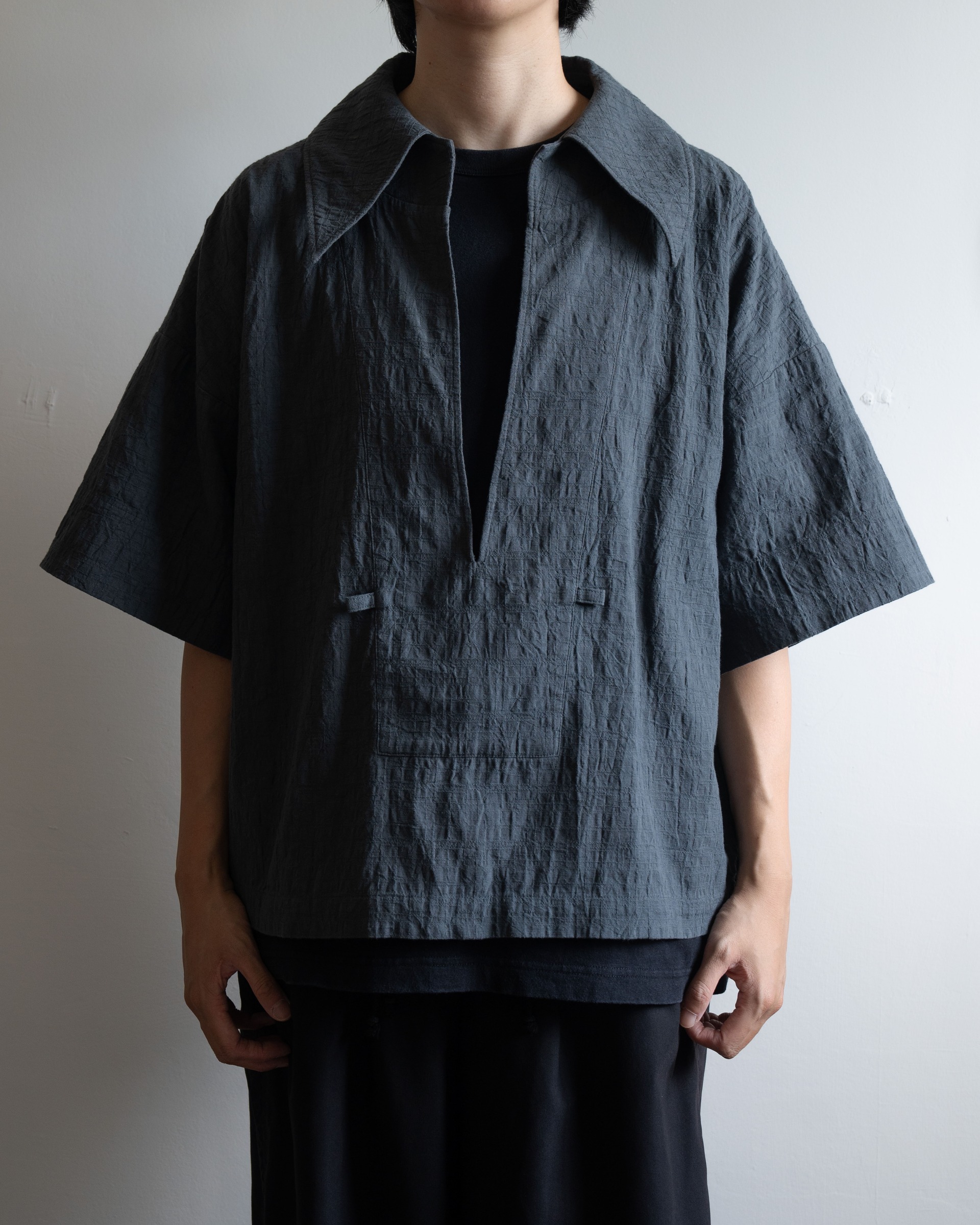 collaredpullovershirt