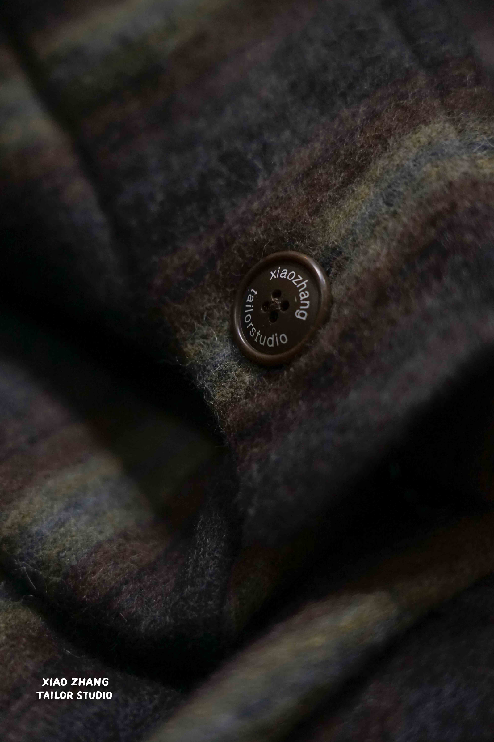 wool checkered smock detail