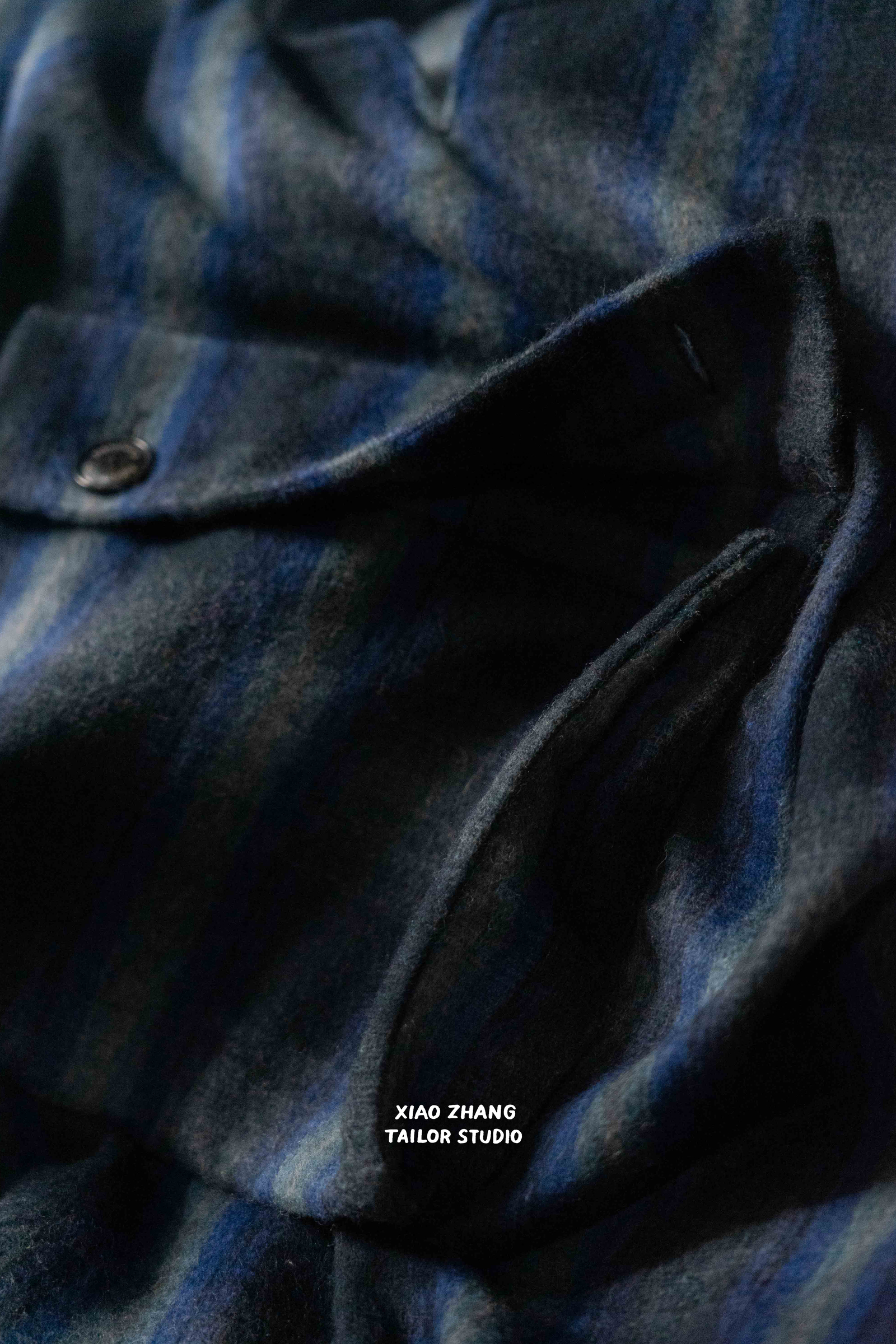 wool checkered smock detail