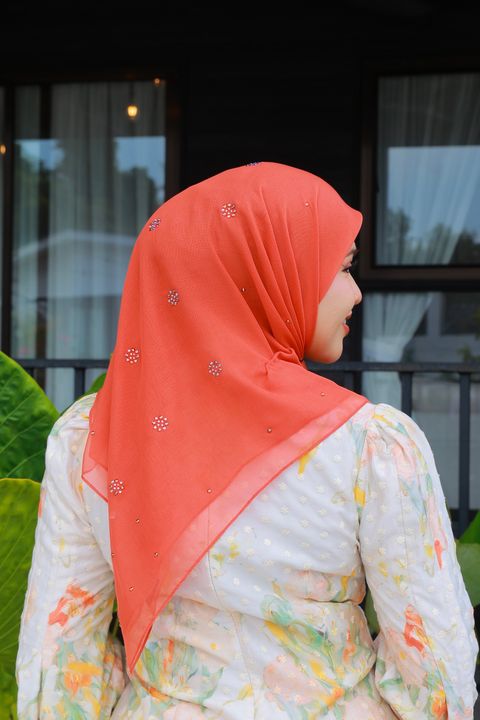 AFIN8762