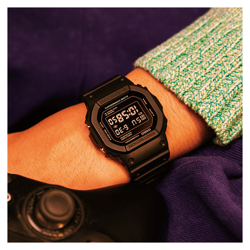 G-SHOCK dw9000m-8t2 スケート界のキングVenicedts G-SHOCK dw9000m-8t2 スケート界のキングVenicedts - メルカリ