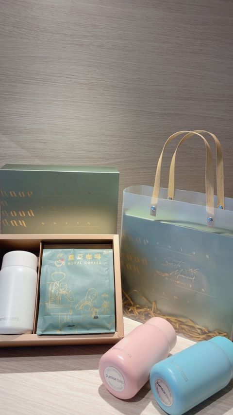 72E1328C-8757-4C40-9CEB-FE1C5ADAF29C