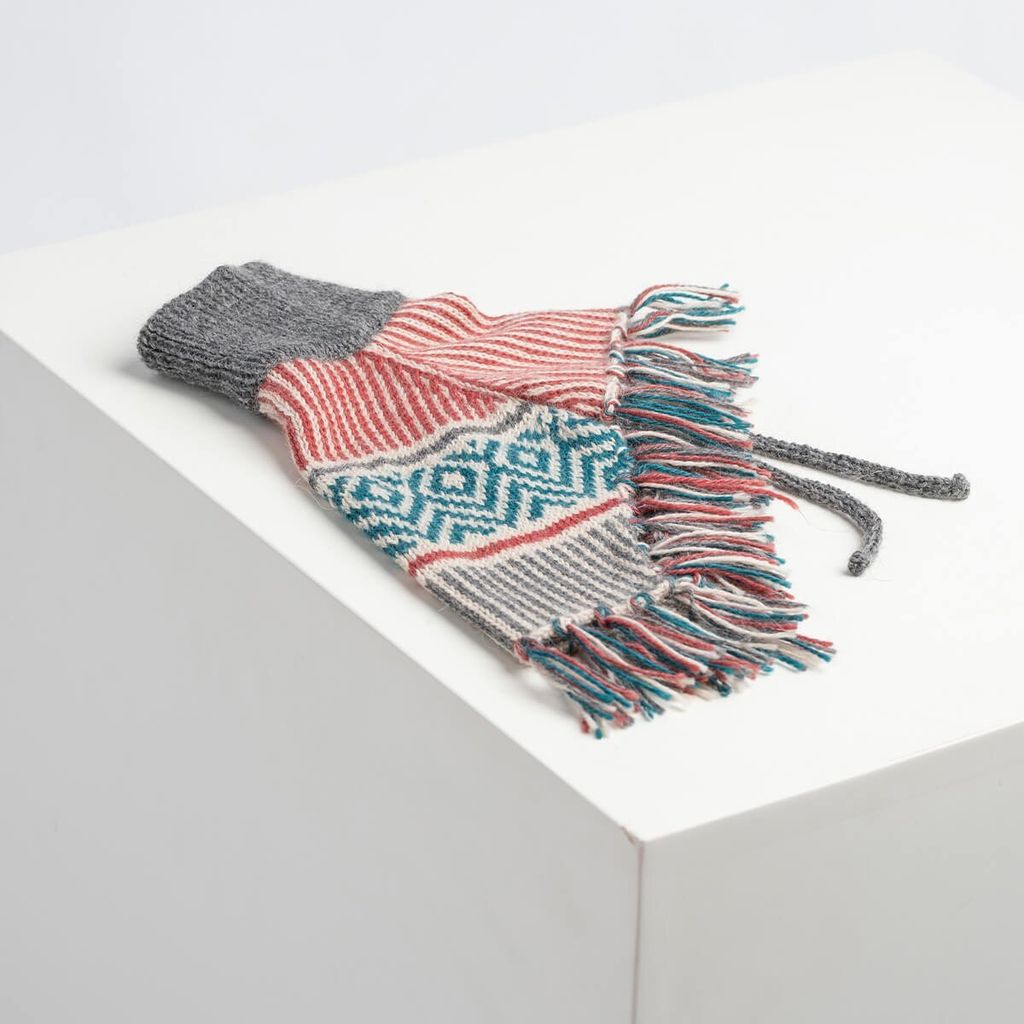 Muted-Strings-Poncho-1