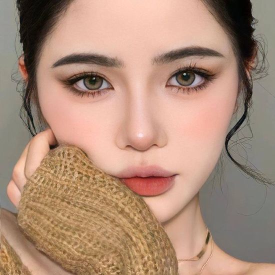 Belle Eyes
