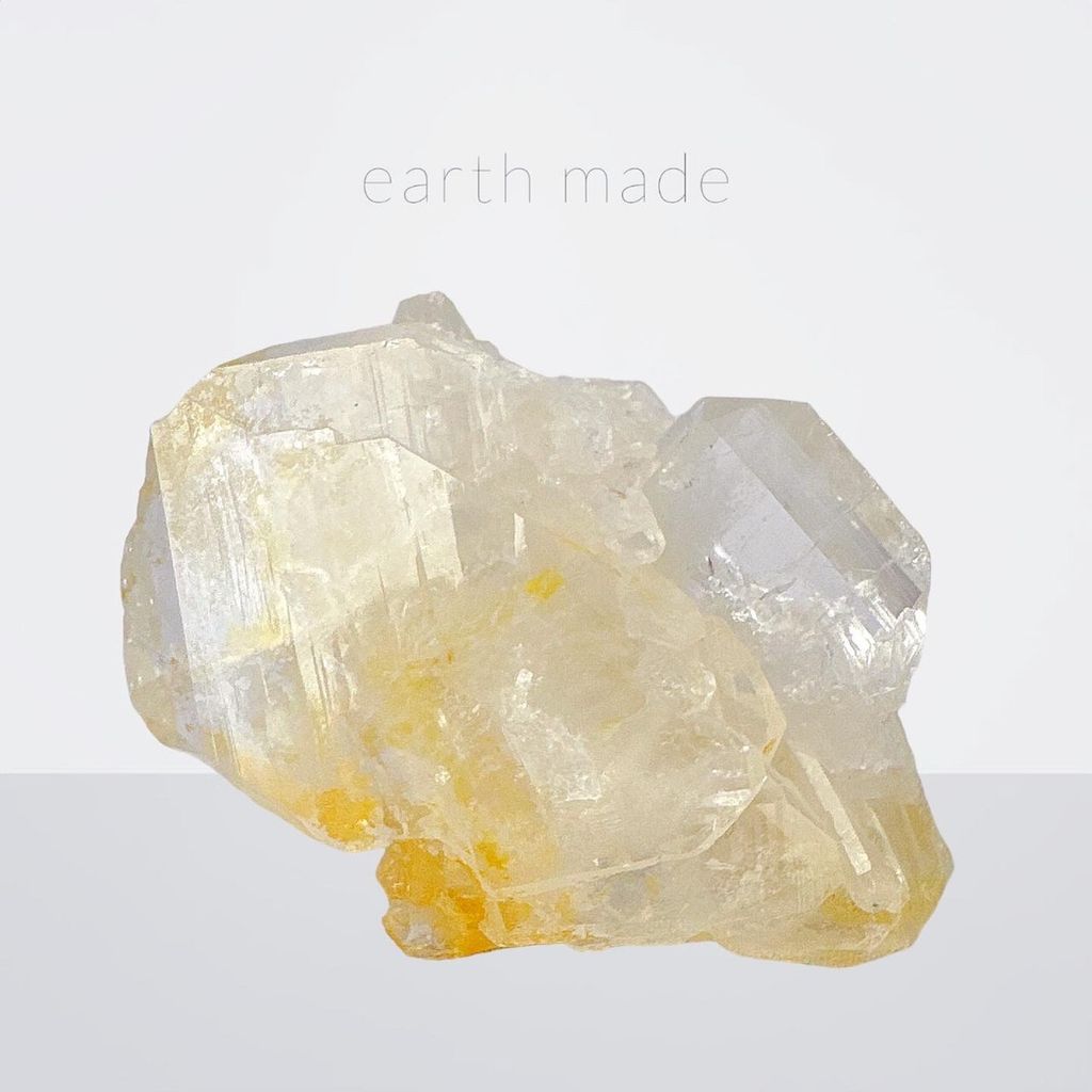 LINE_ALBUM_51632_230816_52