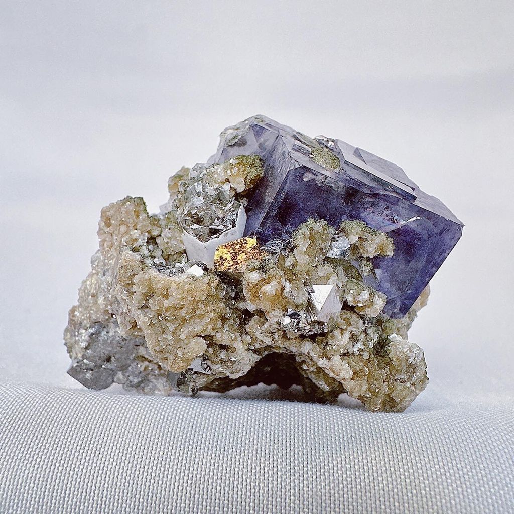 LINE_ALBUM_52004_231002_18