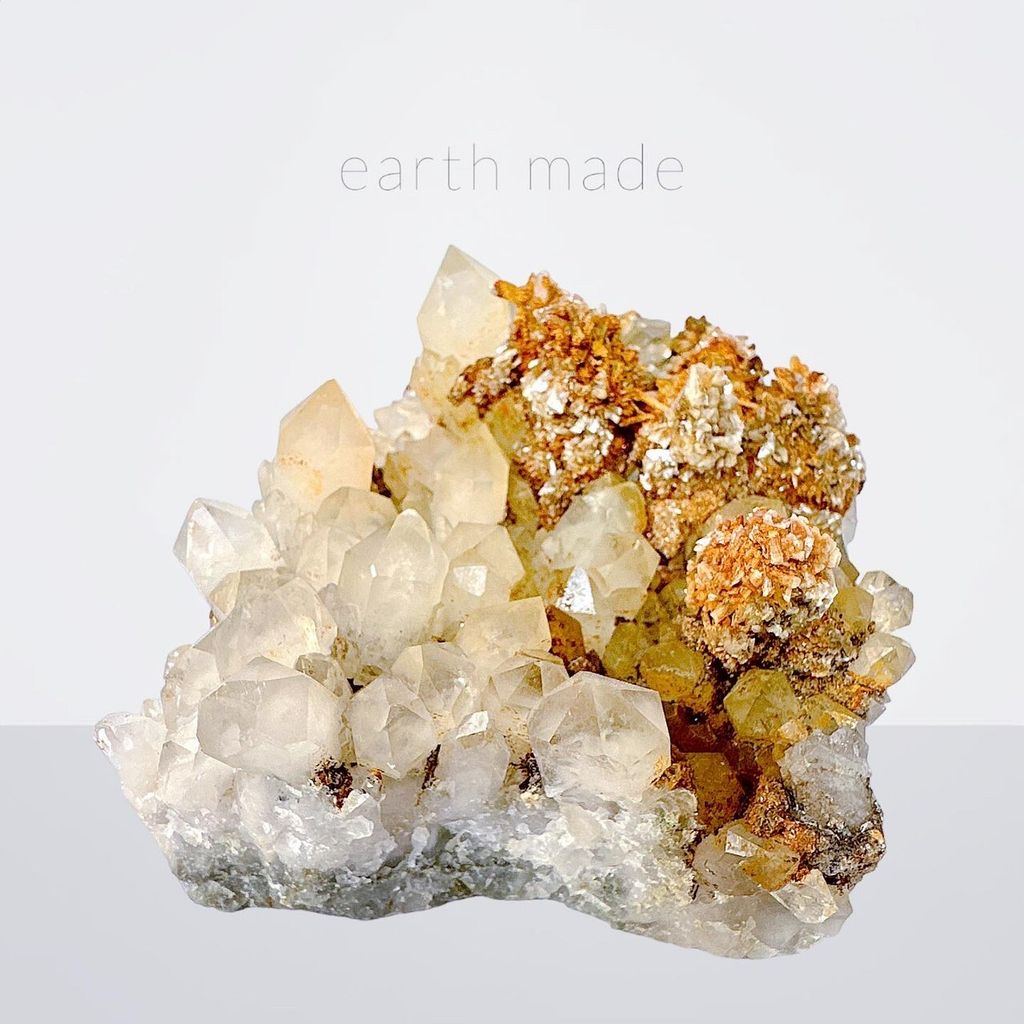 LINE_ALBUM_52042_231020_49