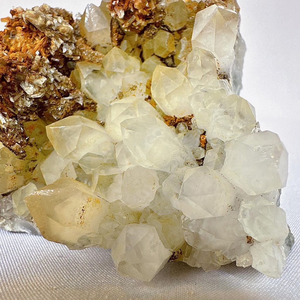 LINE_ALBUM_52042_231020_46