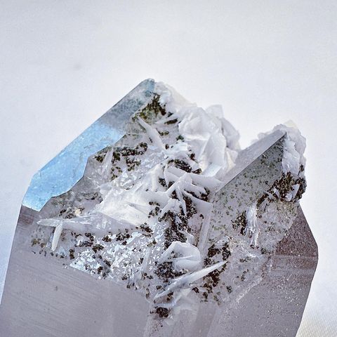 LINE_ALBUM_202418_240108_44