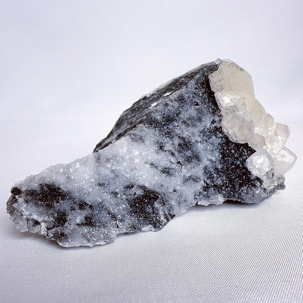 LINE_ALBUM_202444_240404_19