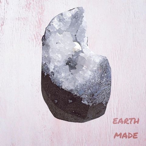 LINE_ALBUM_202448_240408_126