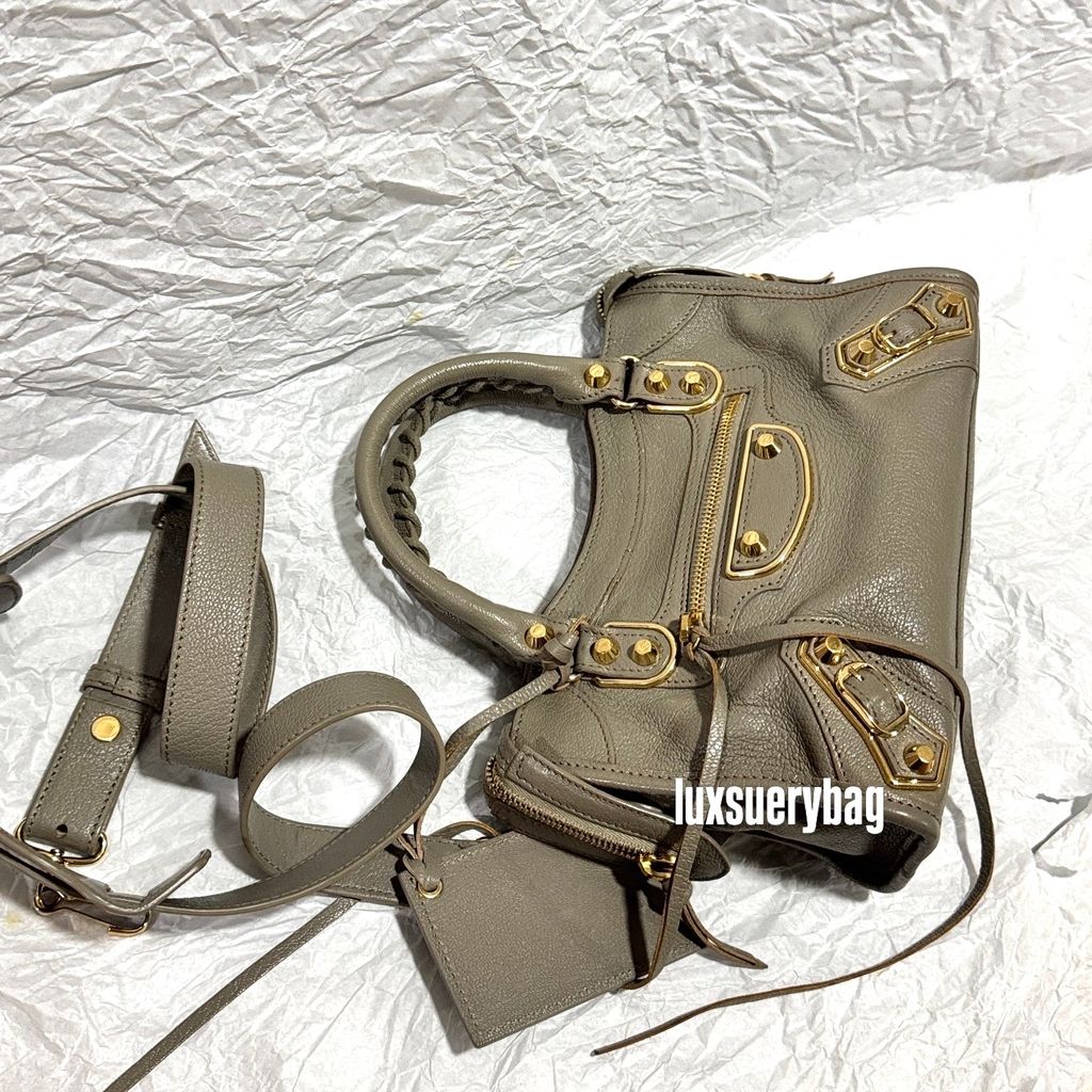 image_AEC3DDAD-121D-46B5-84CC-385A217D61F4_1775046040