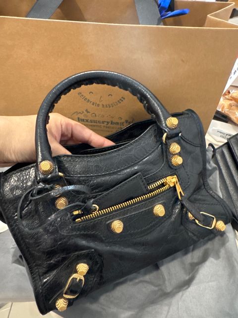 image_picker_748F4D14-A7A3-4073-A4B9-C0743C663161-35212-00000BB3C67E4166