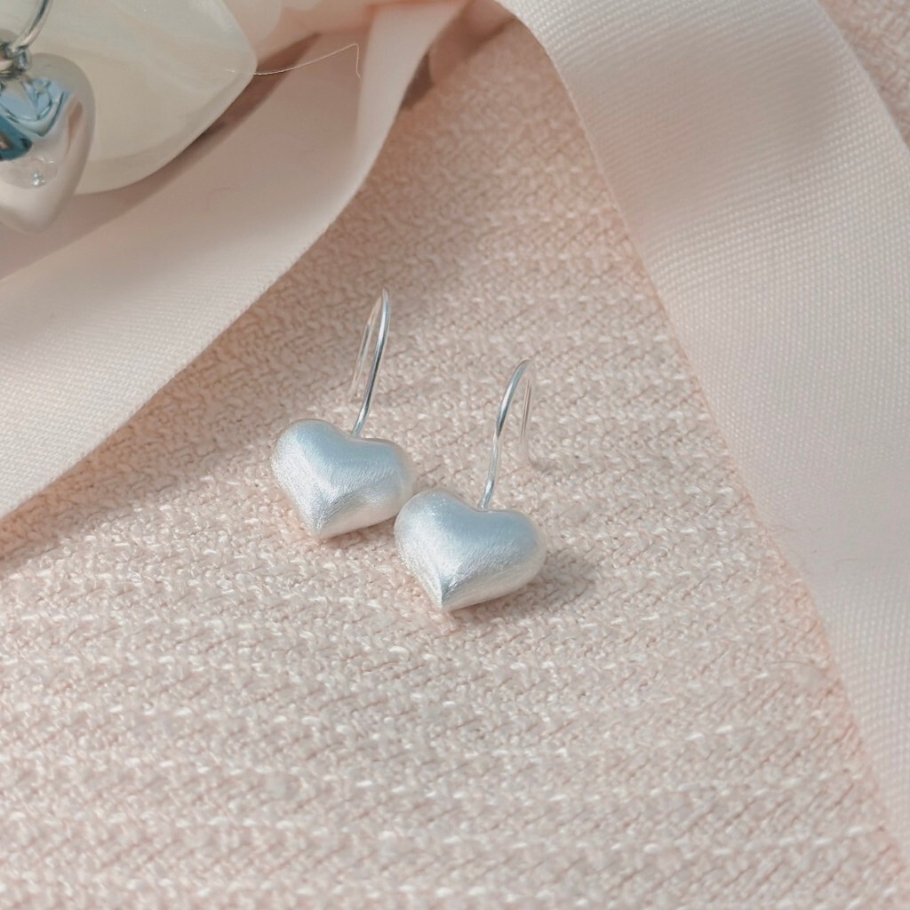 tw-11134207-7r98v-lnvcs5bmw17h9e