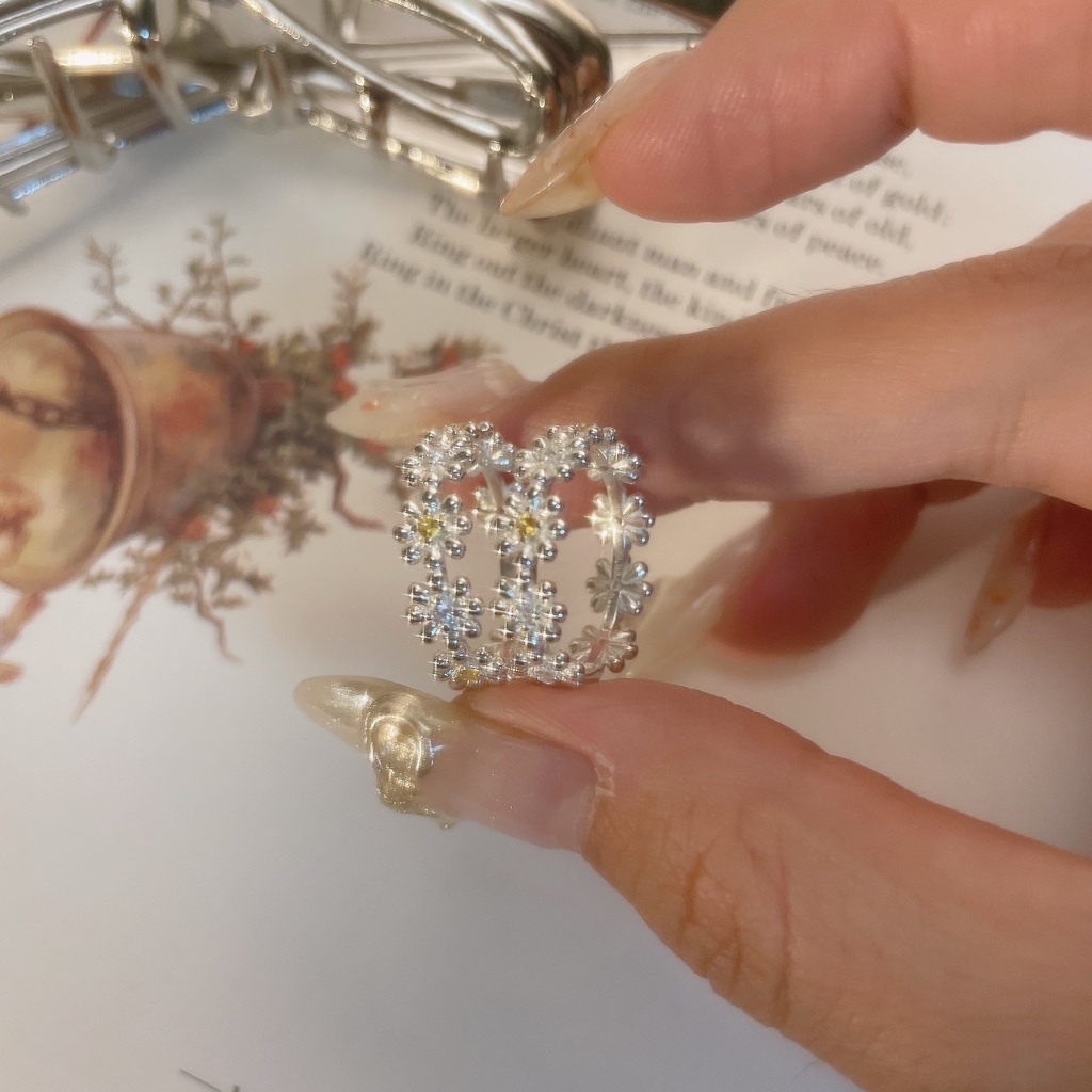 tw-11134207-7r98u-m04poj5fiinb81