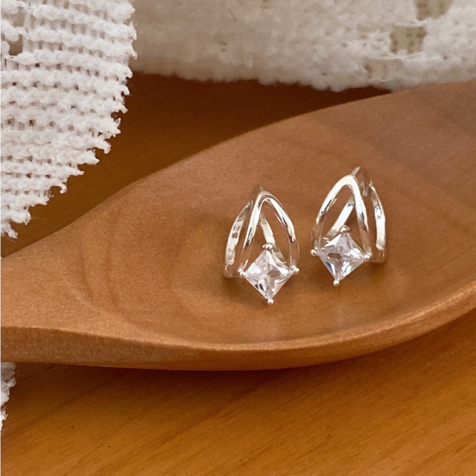 tw-11134207-23010-vlkiradjkmmv6b