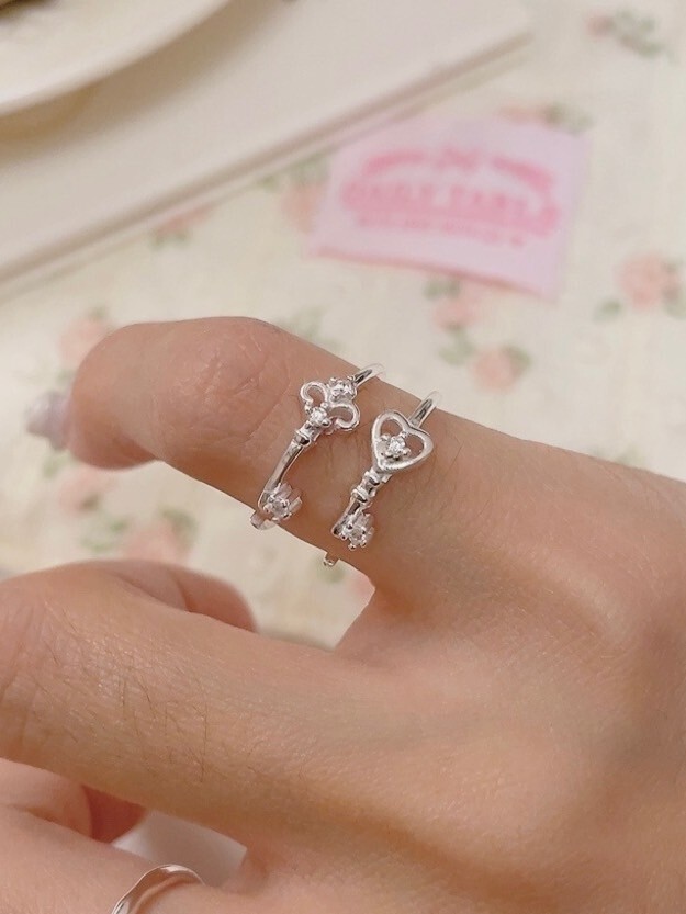 LINE_ALBUM_2月新品_250210_45