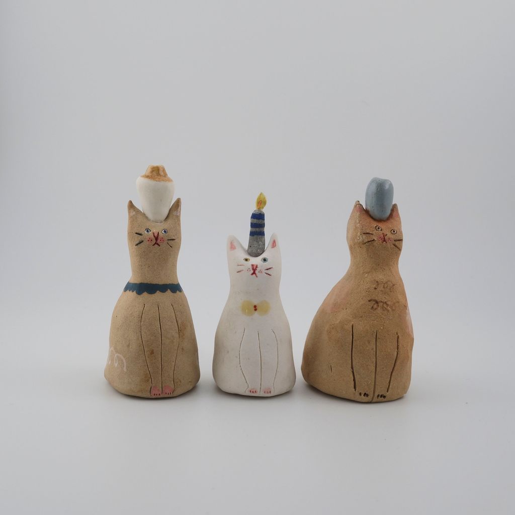 3 mix cats