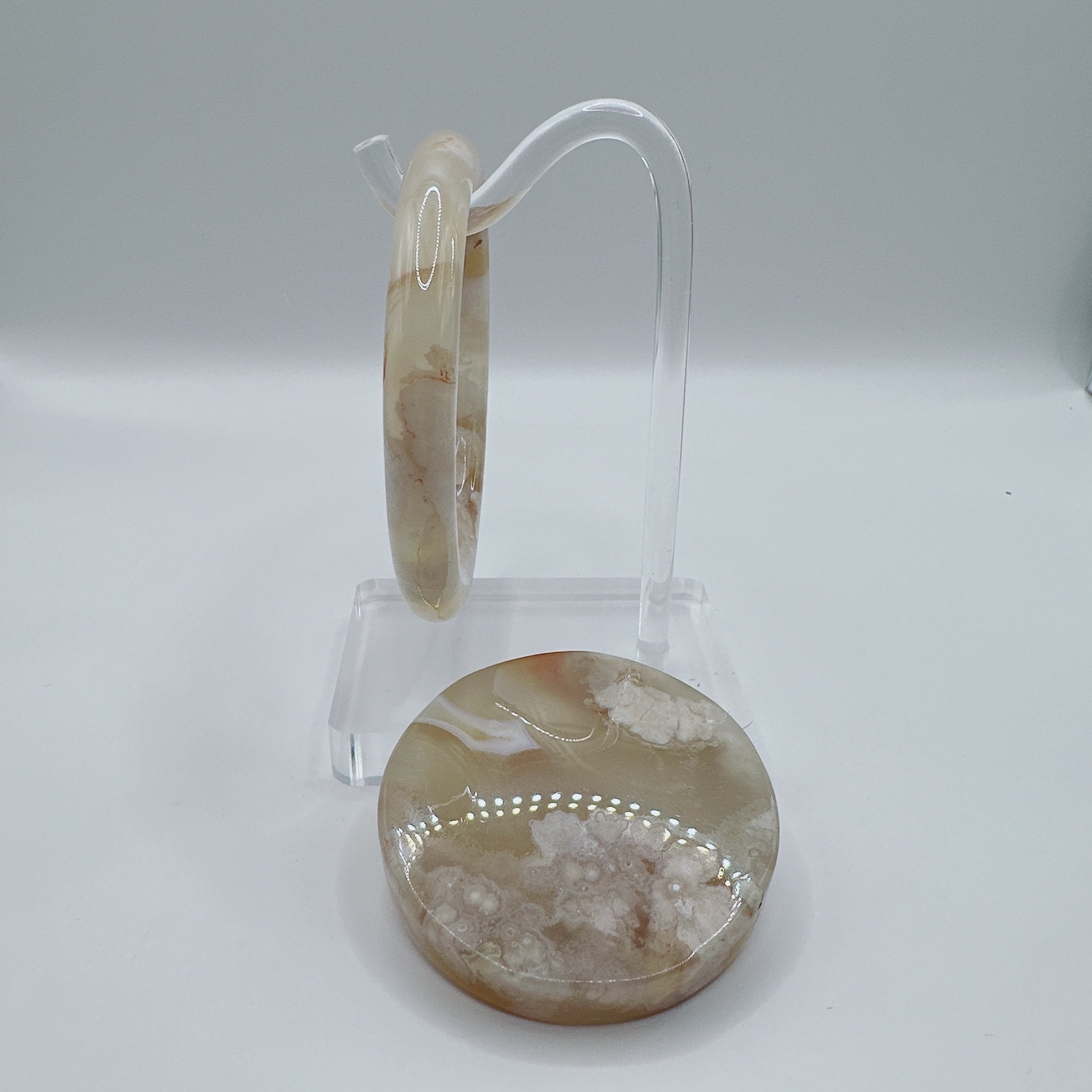 2792F2E9-8117-419B-B810-CE5D4D9F72A8