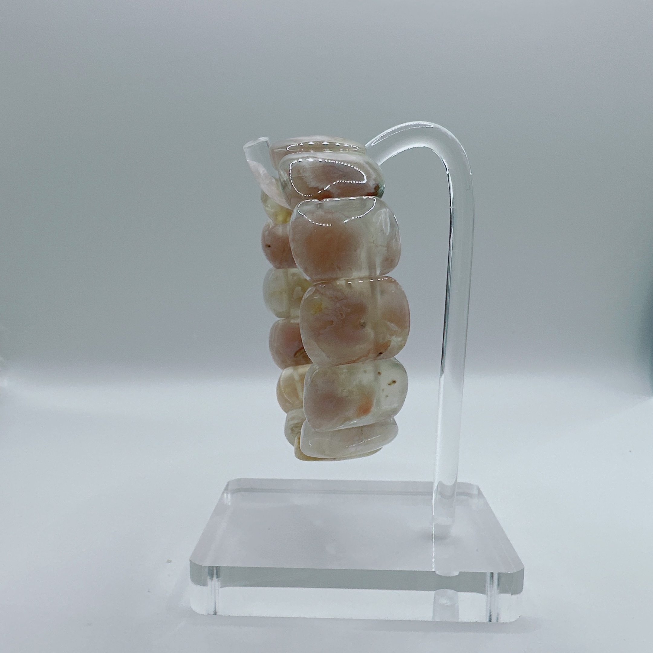 353A863F-5B9E-455D-8173-746A3F622309