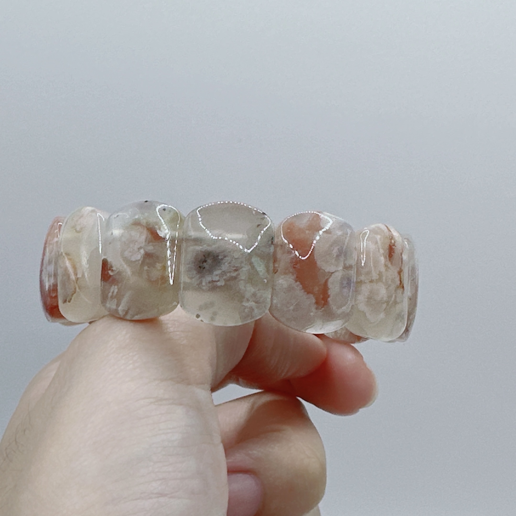 F1518135-3661-4521-986E-E2E1E69C2278