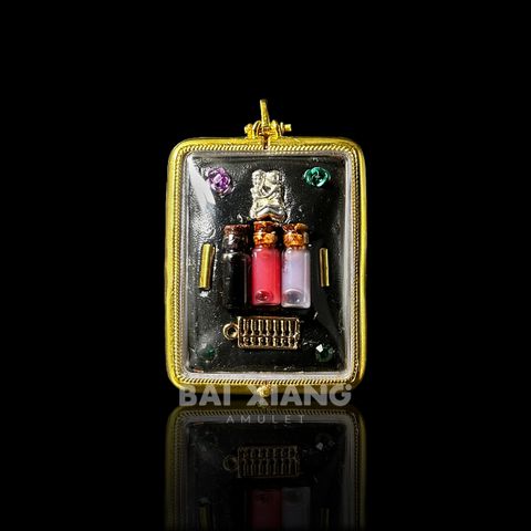 咩鶯灣三符金殼_背