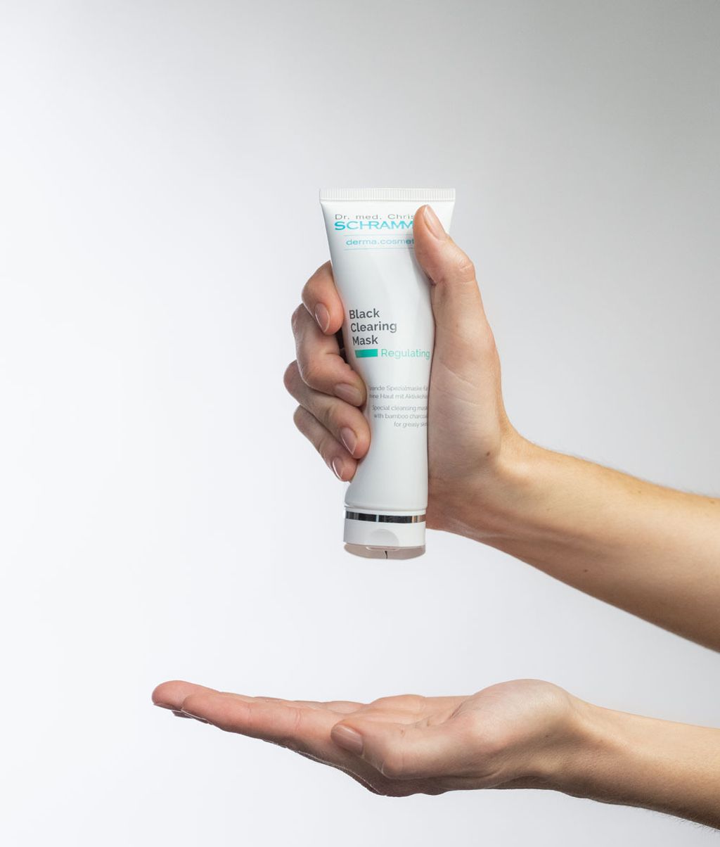 Black-Clearing-Mask-Hand-2
