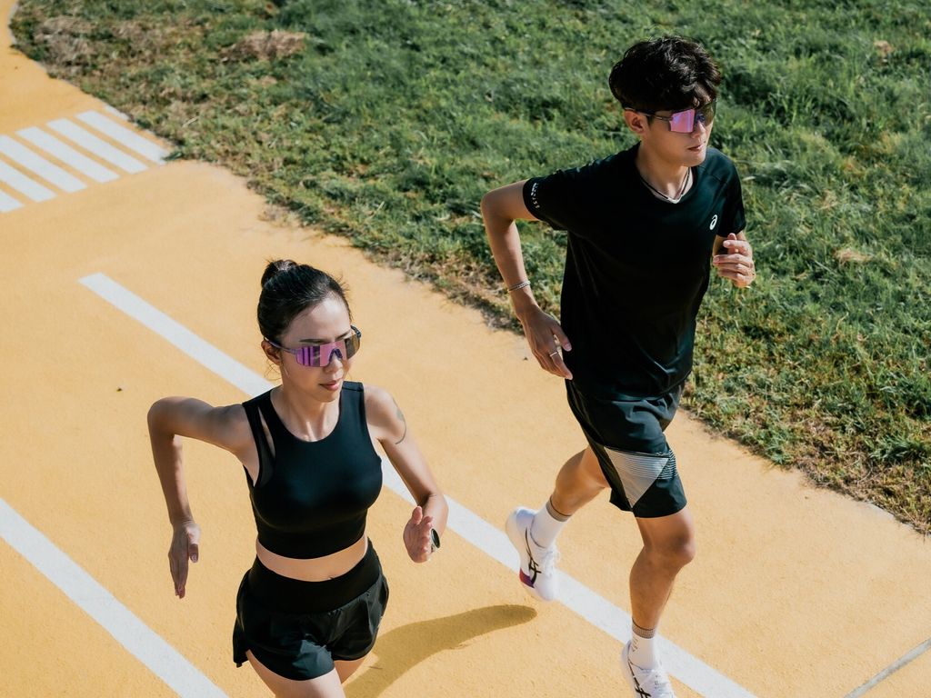 官網圖_RUNNER變色16