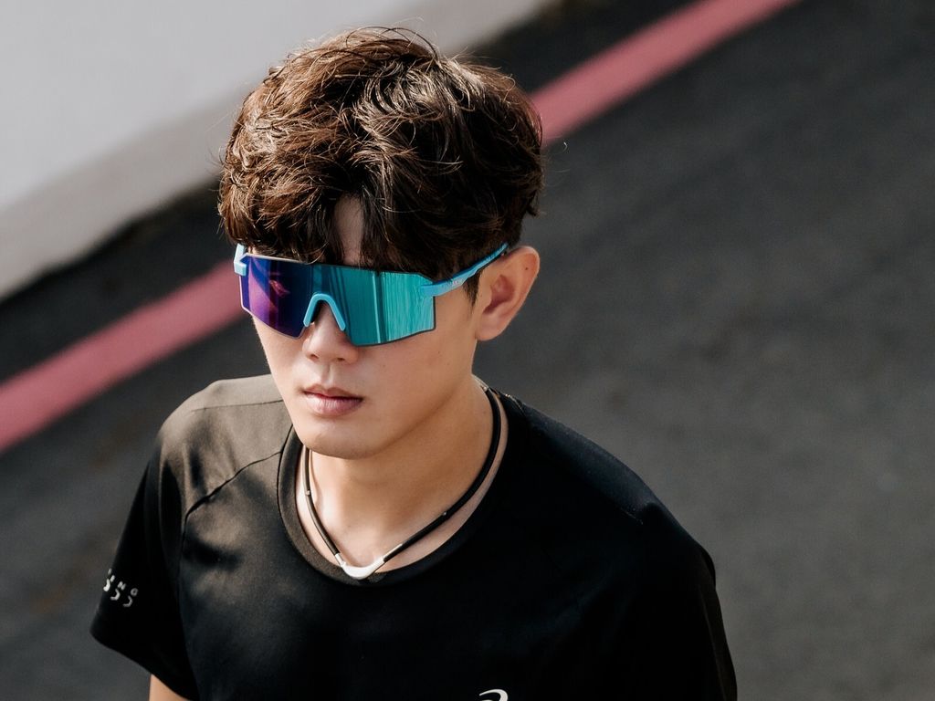 官網圖_RUNNER實色12